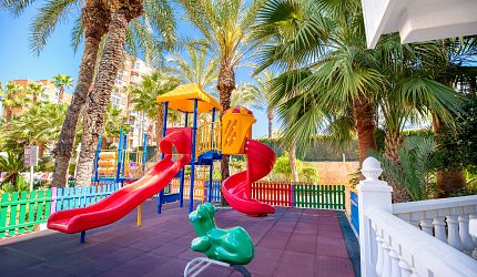 Aire de jeux pour enfants à l'hôtel Calypso