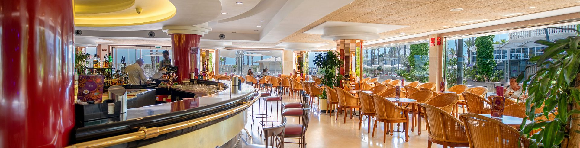 Discover Hotel Servigroup Papa Luna in pictures