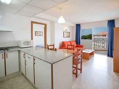 Rooms Apartments Hotel Romana