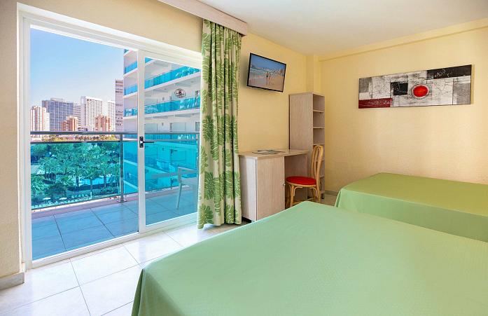 Chambre double (capacité de 4 personnes)