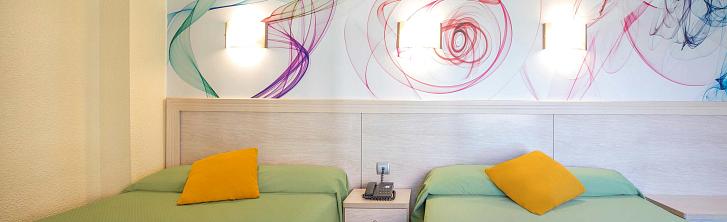 Chambre double (capacité de 4 personnes)