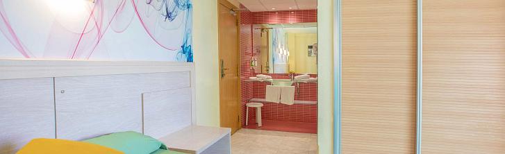 Chambre double (capacité de 4 personnes)