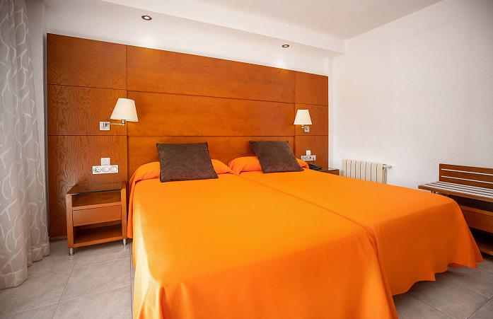 Chambre Double avec Vue sur la Piscine