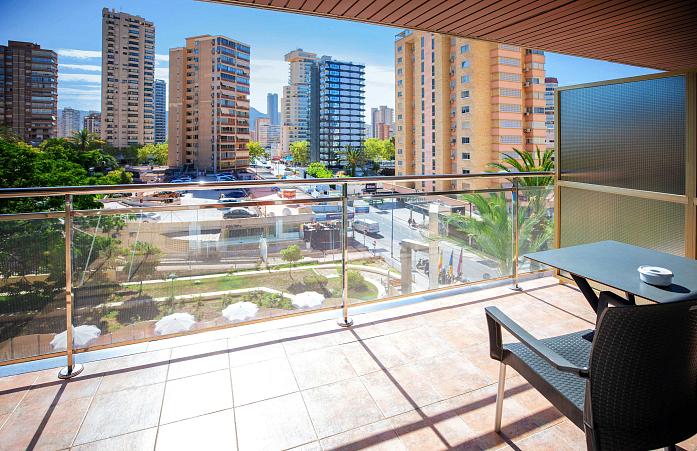 Chambre Double avec Vue sur la Piscine