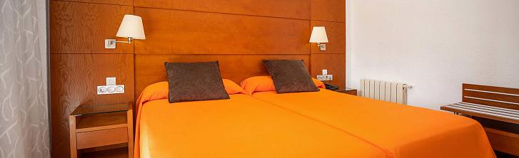 Chambre Double avec Vue sur la Piscine
