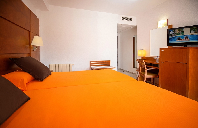 Double Room with Pool View