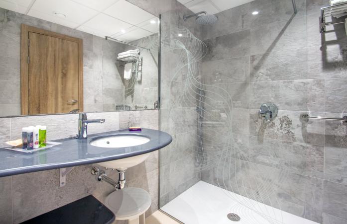 Front Double Room