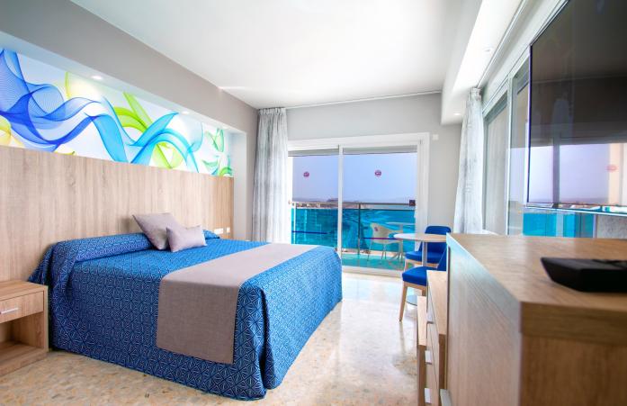 Front Double Room