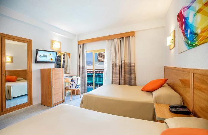 Chambre Double (capacité de 4 personnes)