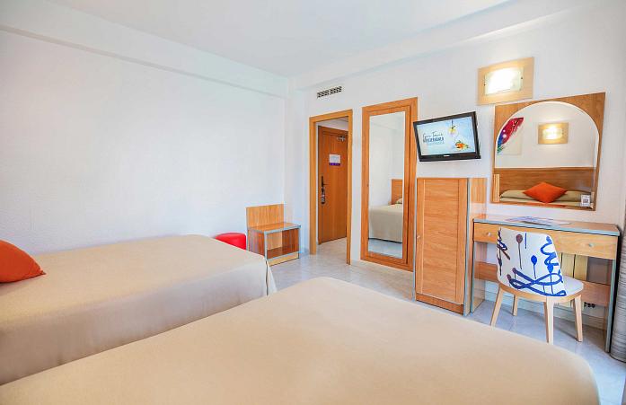 Chambre Double (capacité de 4 personnes)