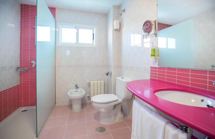 Chambre Double (capacité de 4 personnes)
