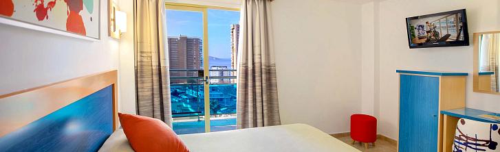 Chambre Double avec Vue sur la Piscine