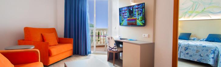 Double Room Lounge (max. capacity 6 people)