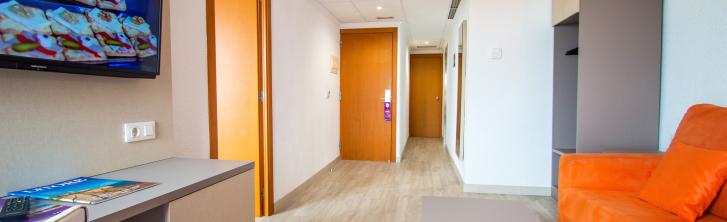 Double Room Lounge (max. capacity 6 people)