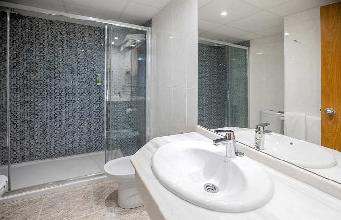 Chambre Familiale (capacité max. 5 personnes)