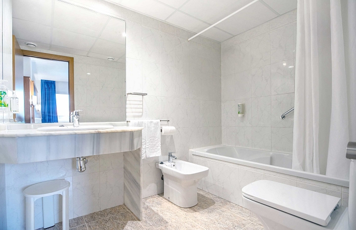 Salle Familiale (capacité max. de 6 personnes)