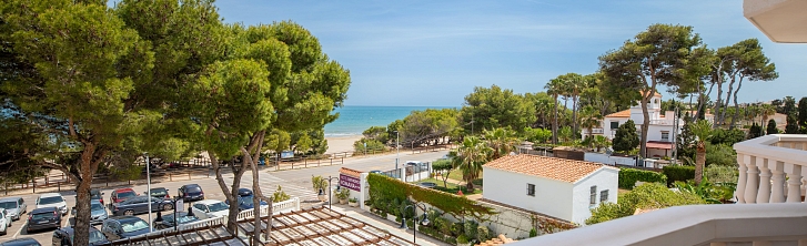 Double Room Lounge (max. capacity 4 people)