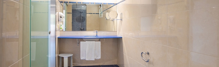 Double Room Lounge (max. capacity 6 people)