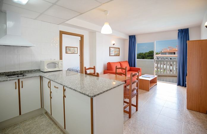 Family Room (Maximum capacity 6 people)