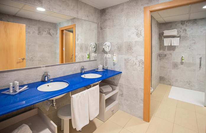 Double Room Lounge (Maximum capacity 6 people)