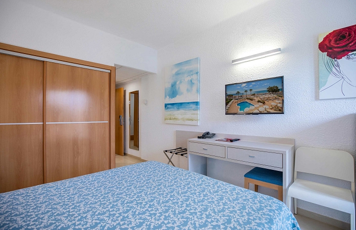 Double Room (Maximum capacity 3 persons)