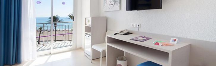 Chambre Familiale à l'Avant (capacité de 4 personnes)