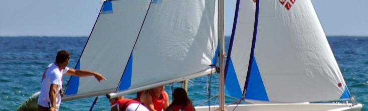 bateau à voile à Orihuela