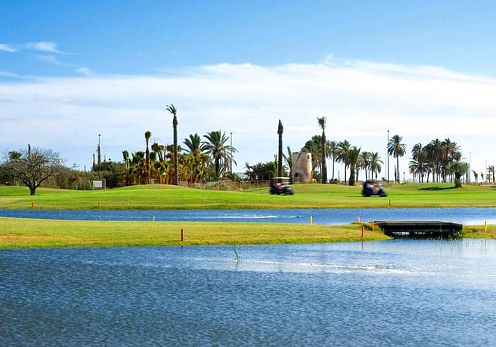 Orihuela golf lake