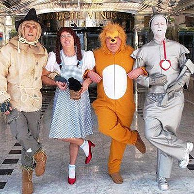 Fancy Dress Party Hotel Servigroup Venus Benidorm