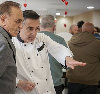 José María Caballé supervising the buffet