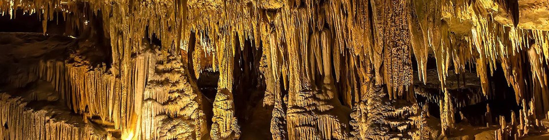 Stalactites et stalagmites