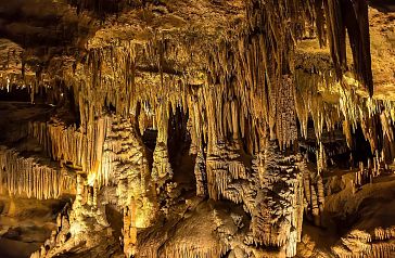 Stalactites et stalagmites