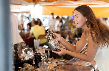 Objets d’artisanat du marché de Benidorm