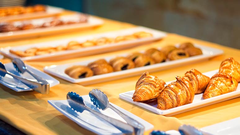 Breakfasts with coeliac pastries