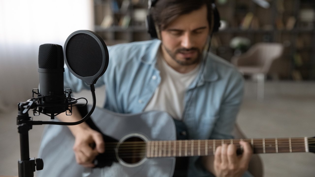 Singer rehearsing