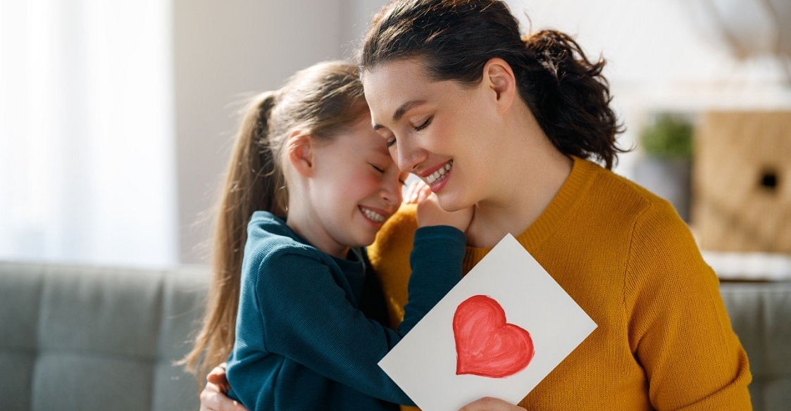 8 Exclusive Plans in Benidorm for Mother’s Day in Spain