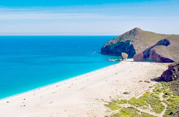 Playa de los Muertos en la Costa de Almería