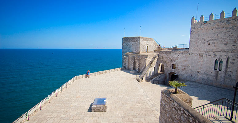 Cour d'armes du Château de Peñíscola
