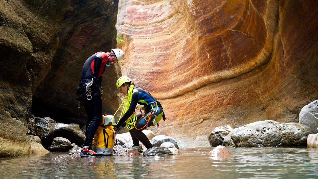 Enjoying canyoning in Alicante