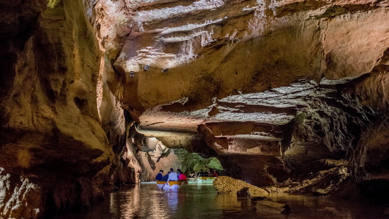 Excursion to Las Coves de Sant Josep