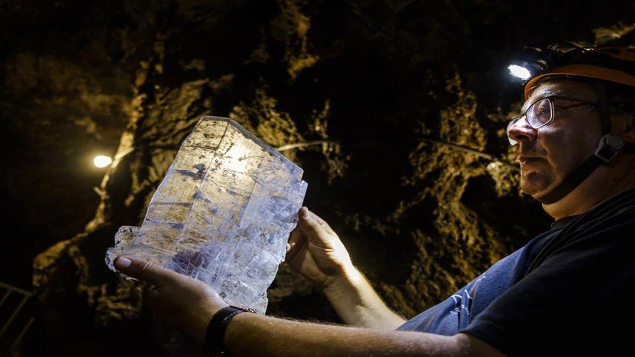 Research work in the Pulpi Geode