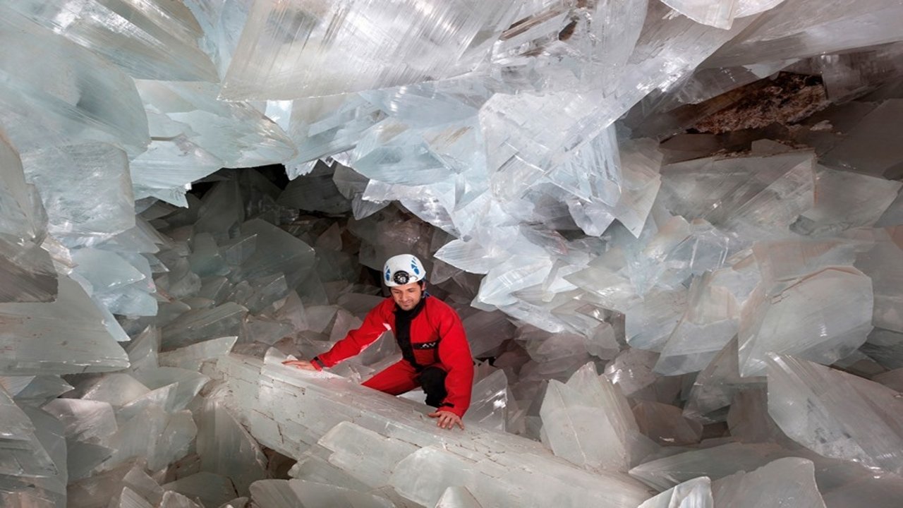 Visitor at the Pulpi Geode