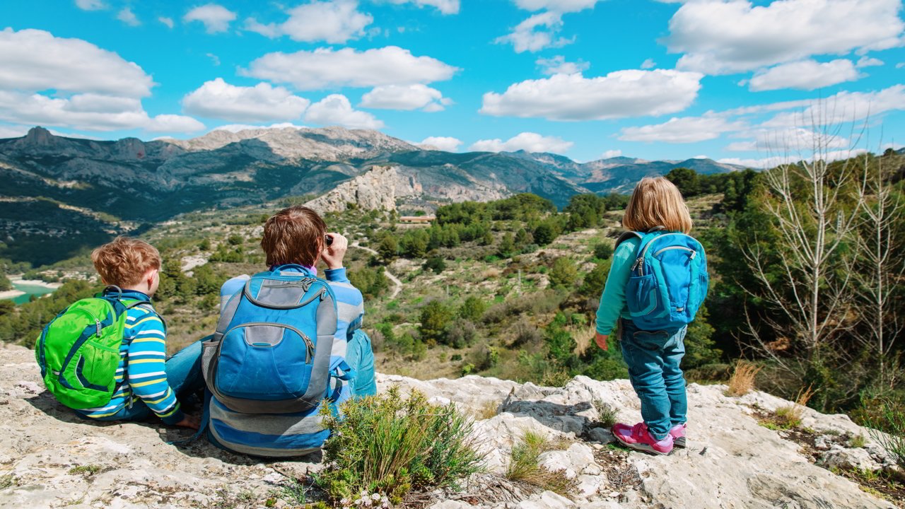 Hiking route through Guadalest