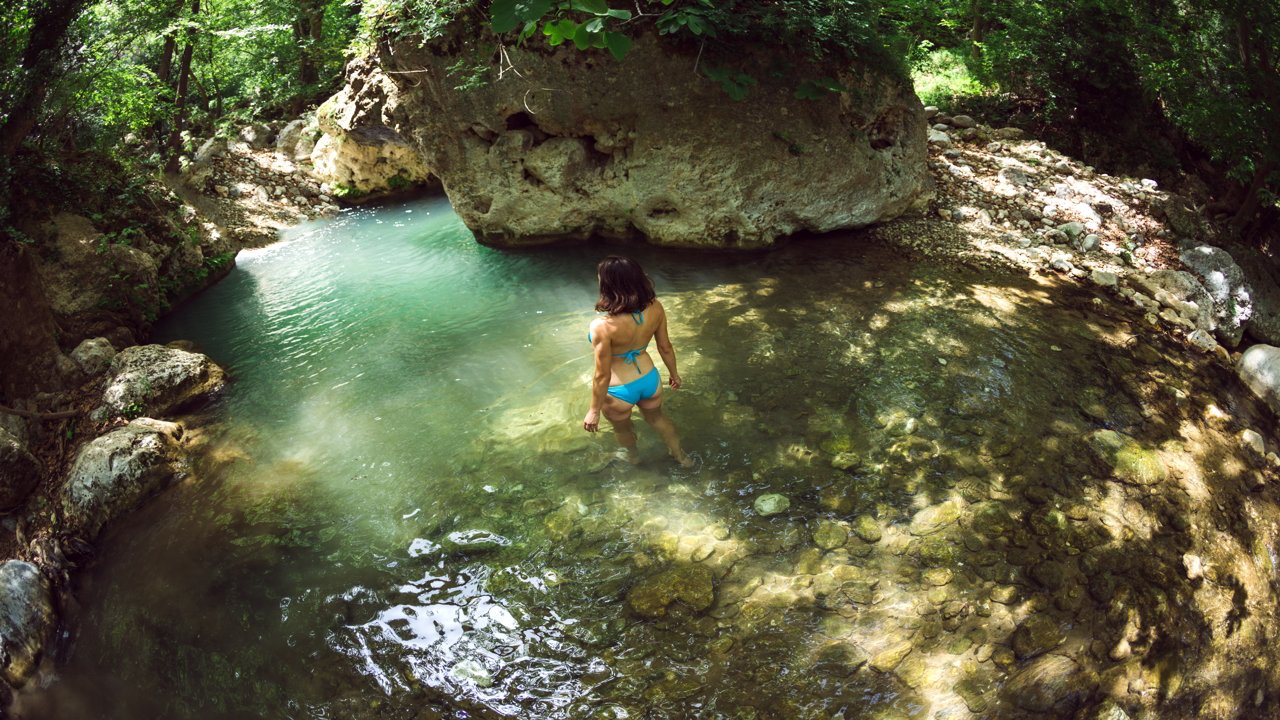 Font Major pool surrounded by rocks 