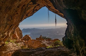 Grotte dans la Sierra de Bernia