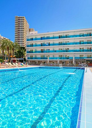 Piscina Calypso foto panorámica