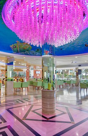 Bar de l'hôtel Calypso à Benidorm