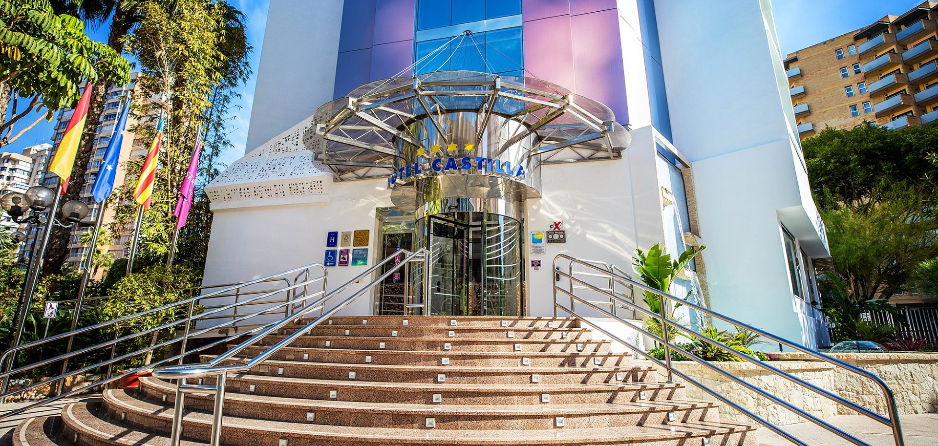 Entrée de l'hôtel Castilla à Benidorm
