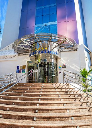 Entrée de l'hôtel Castilla à Benidorm
