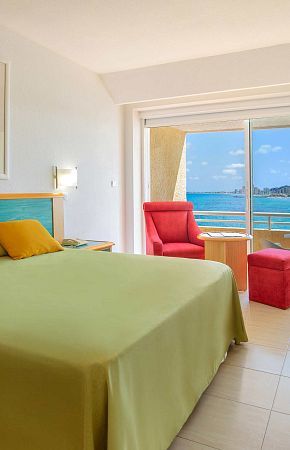 Chambre de l'hôtel Galua à la Manga del Mar Menor